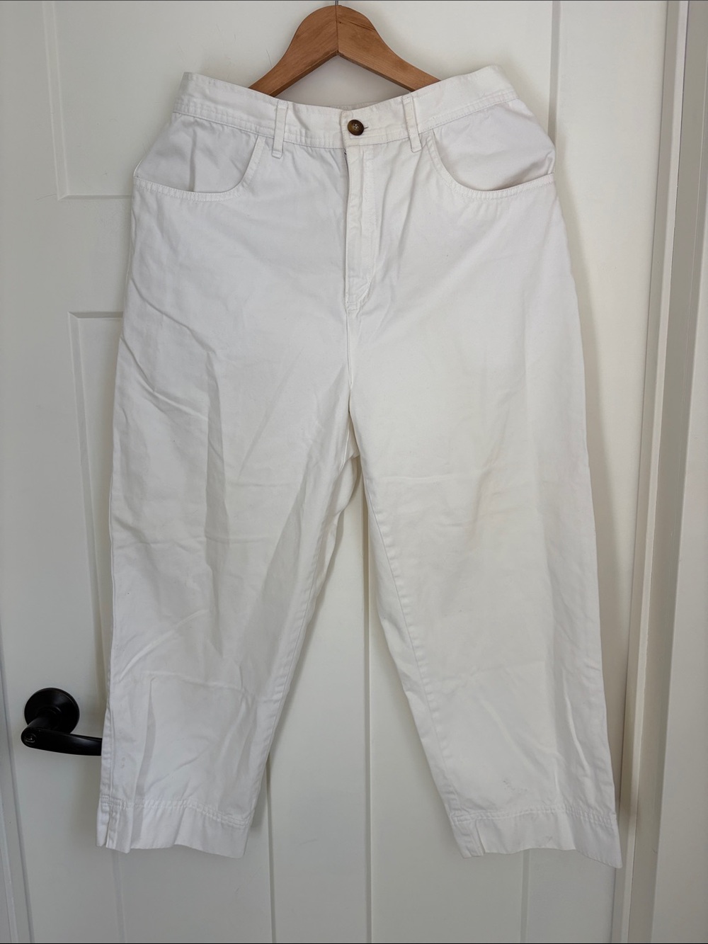 Lined White 100% Cotton capris